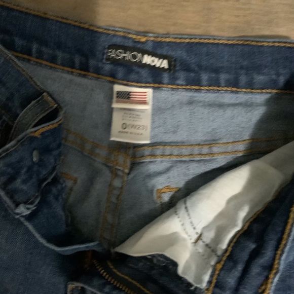 ripped skinny jeans - Picture 3 of 3